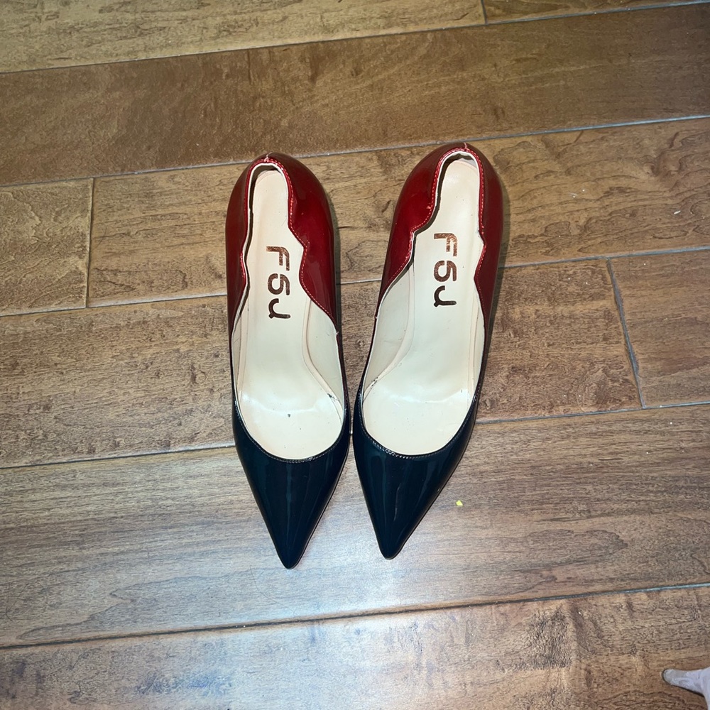 Heels - Picture 5 of 5